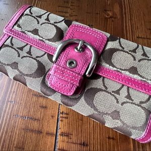 Coach wallet